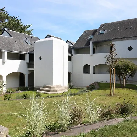 250m De La - * Dinard